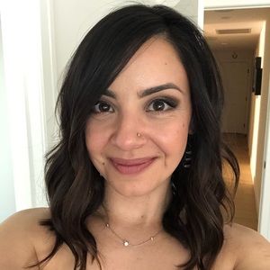 Meet your Posher, Monique